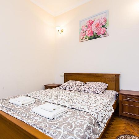 Квартира В Центрі Вулиця Балабана 29 Біля Краківського Ринку Lviv Exteriör bild