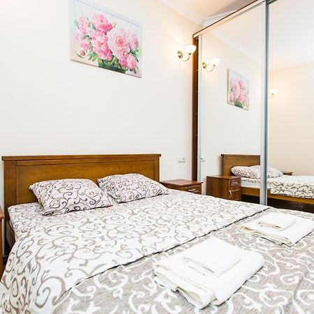 Квартира В Центрі Вулиця Балабана 29 Біля Краківського Ринку Lviv Exteriör bild